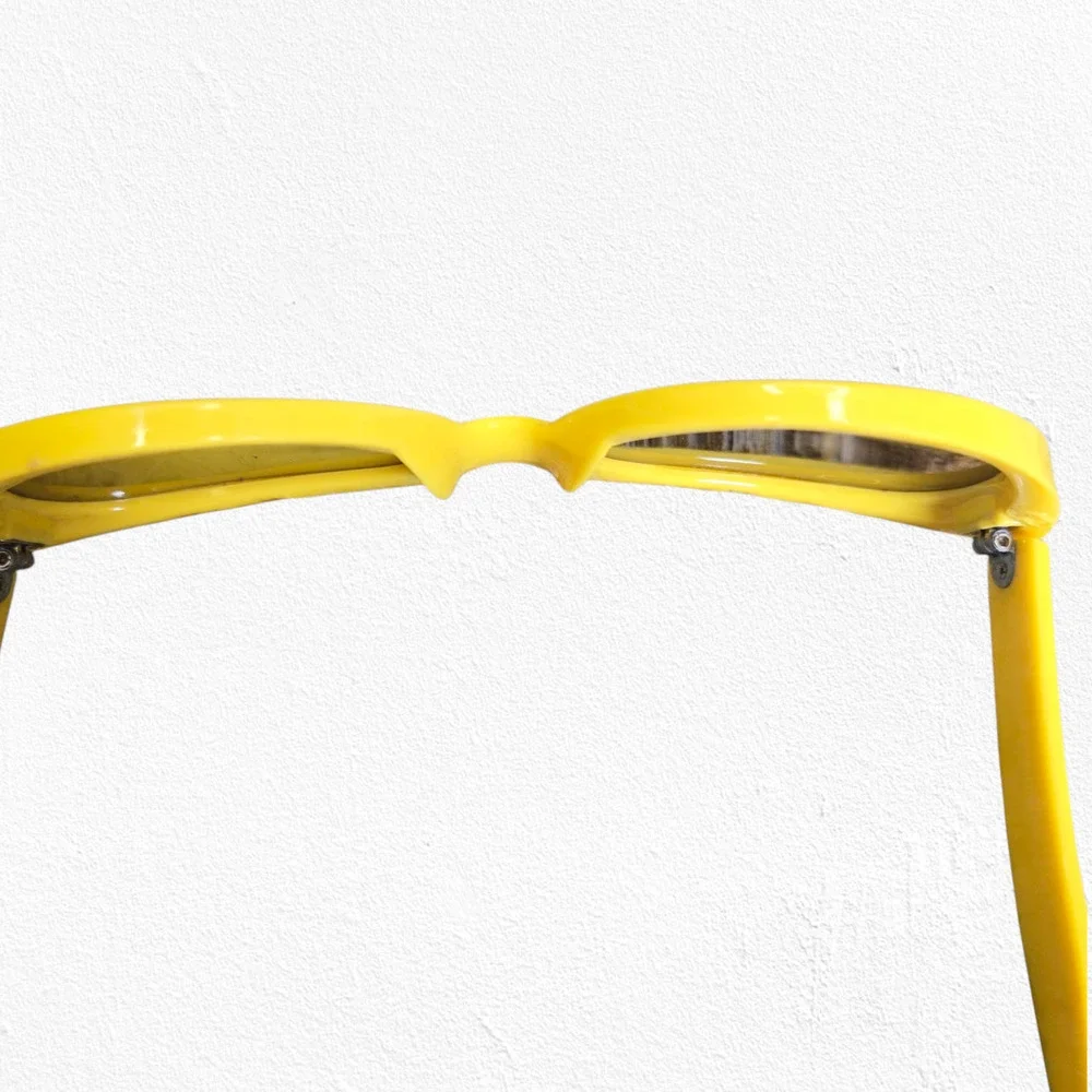 1950s Vintage Yellow Mod Cat Eye Sunglasses Bold Oval Frame Retro Funky Eyewear